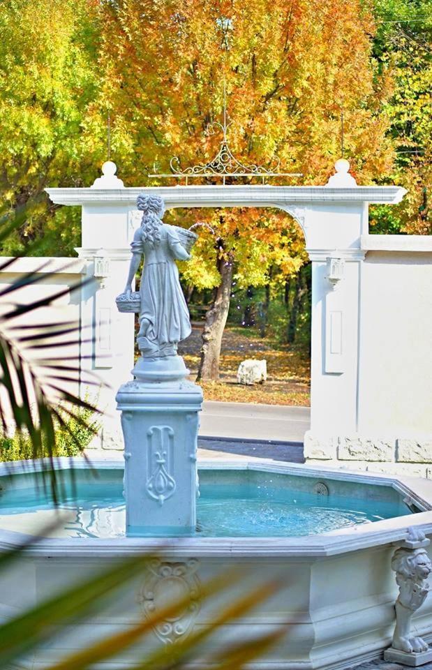 Бутиков Хотел History Haskovo Bagian luar foto
